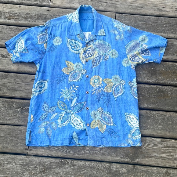 Tommy Bahama Other - Tommy Bahama 100% Silk Button up Shirt